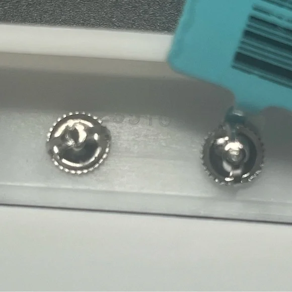 2.40 CTW Moissanite Stud Earrings Sterling Silver Diamond Look - Picture 4 of 6